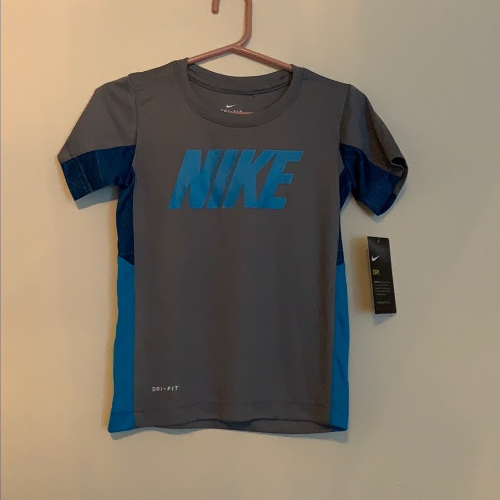 Never worn. To small